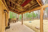 Private 3.5 acre Waterfront Cabin with Hot Tub, WiFi, Minutes from Nashville