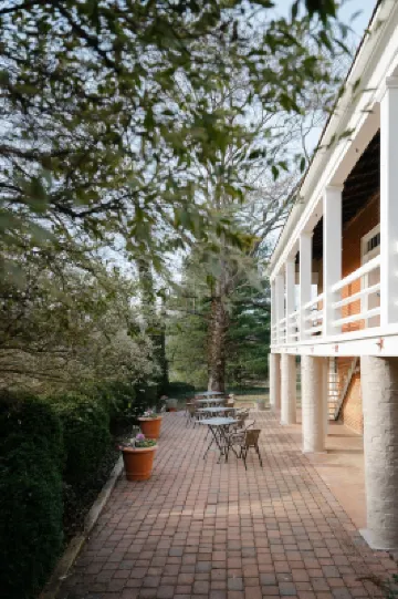 The Crossroads Inn Hotels in Samuel Miller