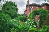 Whiskey Mansion