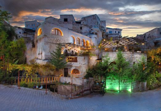 오이퀴 에비 카파도키아 썸네일