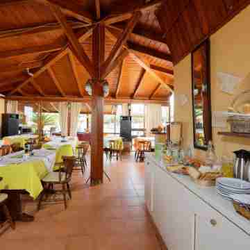 Danelis Studios & Apartments Dining/Meeting Rooms