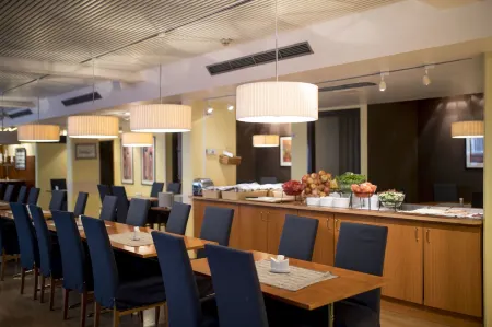 Hotel Savoy Отели в г. Мариехамн