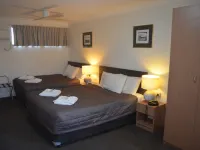 Ten Dollar Town Motel Hotels in Gulgong