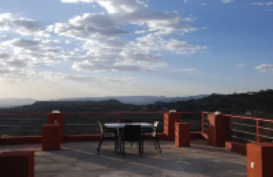 Zan-Seyoum Hotel