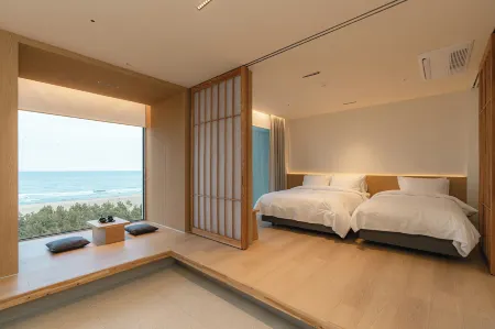 Calmingstay Отели рядом с достопримечательностью «Yangyang Surfyy Beach»