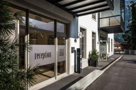 Lofthotel Walensee Отели в г. Обстальден