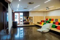 Amistat Island Hostel Ibiza - Albergue Juvenil