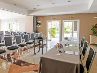 Hôtel Ariane Hotels in Istres