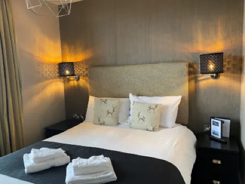 The White Swan, Yeadon Hotels in 