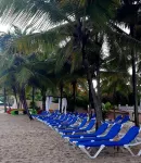 Coco Reef Resort & Spa - Beach