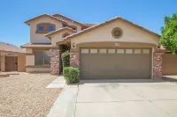 Amazing Pool/Comfy King/Queen/BBQ Hotels near Promenade at Casa Grande