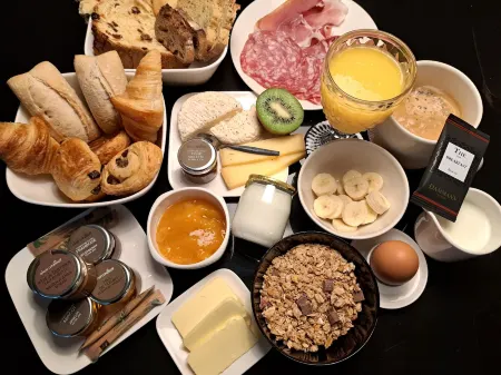 Hôtel le Patio de Sophie Отели в г. Шато-Арну-Сент-Обан