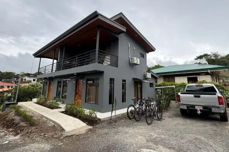 Monstera Apartments Monteverde