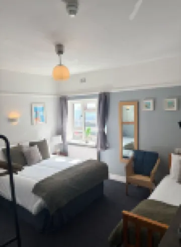 The Yacht Inn