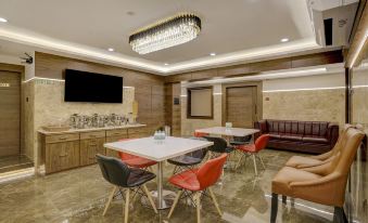 Treebo Castle Rock Inn