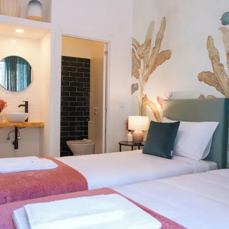 Succeed Campo Pequeno Suites Отели рядом с достопримечательностью «Станция метро Chelas»