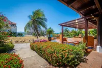 Luxury Ocean-View Flamingo Home with Pool, Apartment and Party Deck