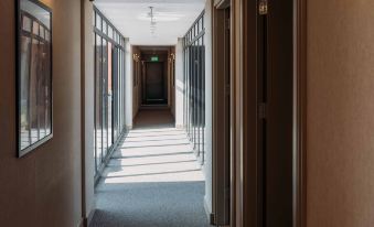 Hotel Monday by Dnt Group