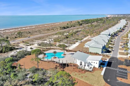 The Blue Bird by Pristine Properties Vacation Rentals