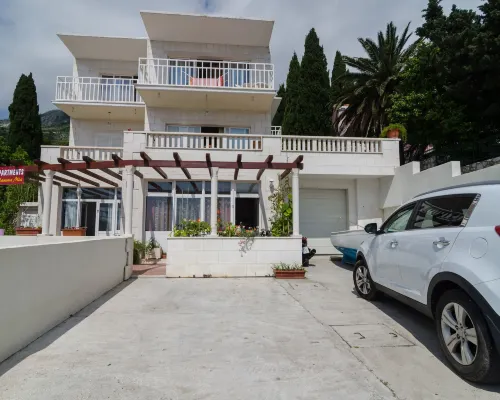 Apartments Mamma Mia Hotels in Mlini