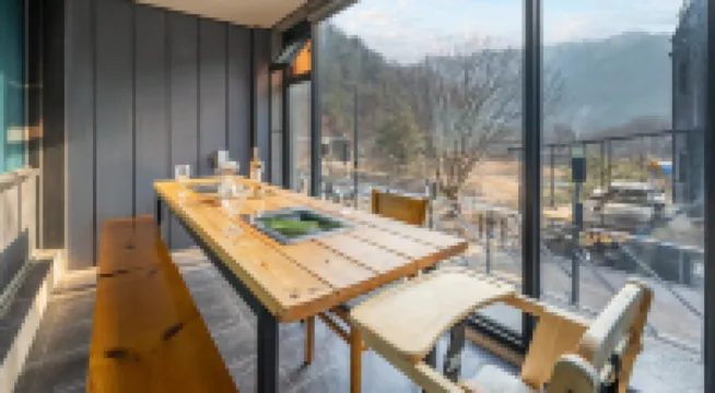 加平點泳池別墅旅館