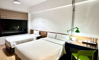 Travelbee Seaside Inn