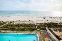 Twin Palms by Book That Condo