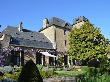 Chateau de Lissac Отели в г. Ла Касань