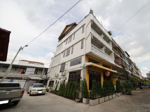 ณเวลาพาเพลิน vegan restaurant