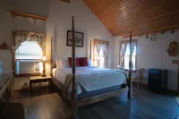Tucker Peak Lodge