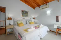 San Lameer Villa Rentals 1924