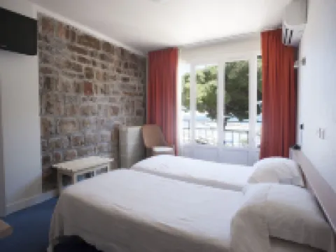 Hôtel le Richiardi Hotels in Carqueiranne