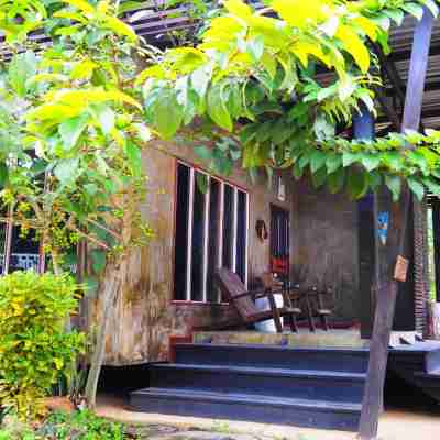 坦沙拜渡假村 Hotel Exterior