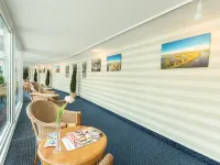 Relexa Hotel Bellevue an der Alster Hôtels à proximité de : Levantehaus