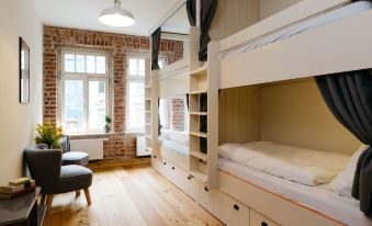 Hostel Multitude