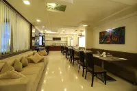 MARIGOLD-Newly Renovated Hotel - Breakfast