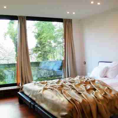 Hotel President Rooms