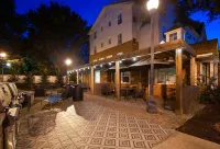 Sonesta Simply Suites Falls Church Hotels in West Falls Church