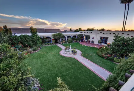 Hacienda del Sol Guest Ranch Resort Отели рядом с достопримечательностью «Tucson Clay Co-Op»