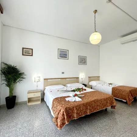 Hotel Trovatore