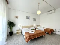 Hotel Trovatore