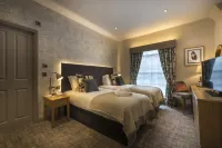 The Three Swans Hotel, Hungerford, Berkshire Hotels near St Mary's Church