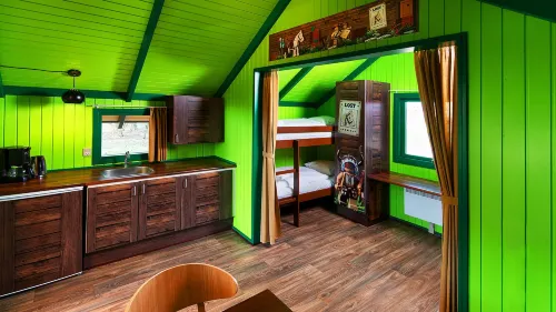 Legoland Wilderness Barrels & Cabins - Bãi đậu xe