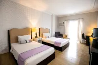 Queen Margarette Hotel Lucena - Main Отели рядом с достопримечательностью «Лусена Фиш Порт Комплекс»