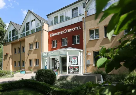 DämeritzSeehotel Отели в г. Грюнхайде