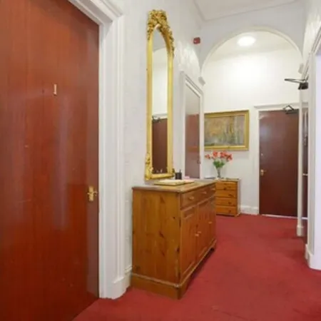 Sakura Edinburgh Guest House