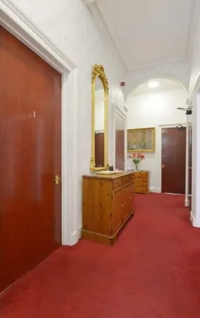 Sakura Edinburgh Guest House