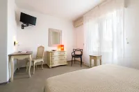 Hotel Cala di l'Oru Hotels in Л'Іль-Русс