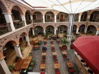 L'Agora Old Town Hotel & Bazaar Hotels near Konak Square