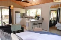 Jervis Bay Cabins & Hidden Creek Campsite Hotels in Woollamia